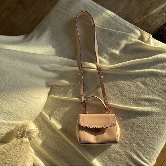 NWOT MICHAEL Michael Kors Ava Extra-Small Scalloped Leather Crossbody Bag - Picture 3 of 13